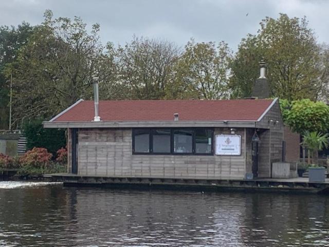 Botel Aangenaam Op De Rijn, Woonboot, Inclusief Prive Sauna *
